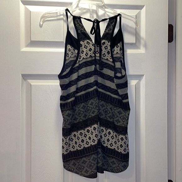✨Athleta Tribal Dunes Tank - Picture 5 of 7